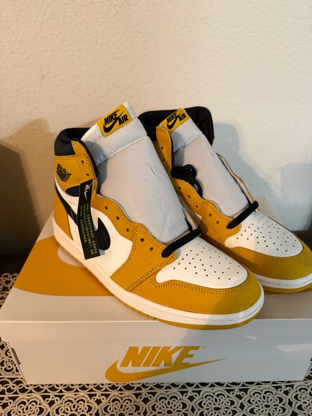 Nike Air Jordan 1 High OG Yellow Ochre DZ5485-701